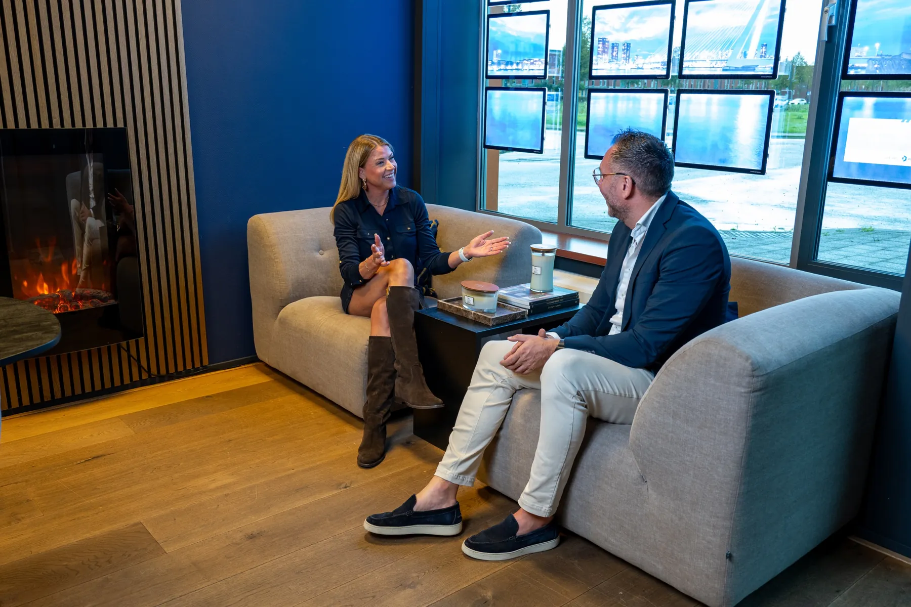 Adviesgesprek op het kantoor in Rotterdam